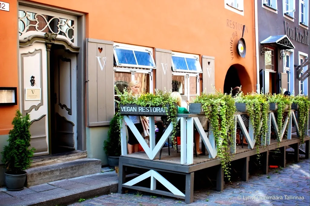 Tallinn: Von Krahli Aed (diner)
