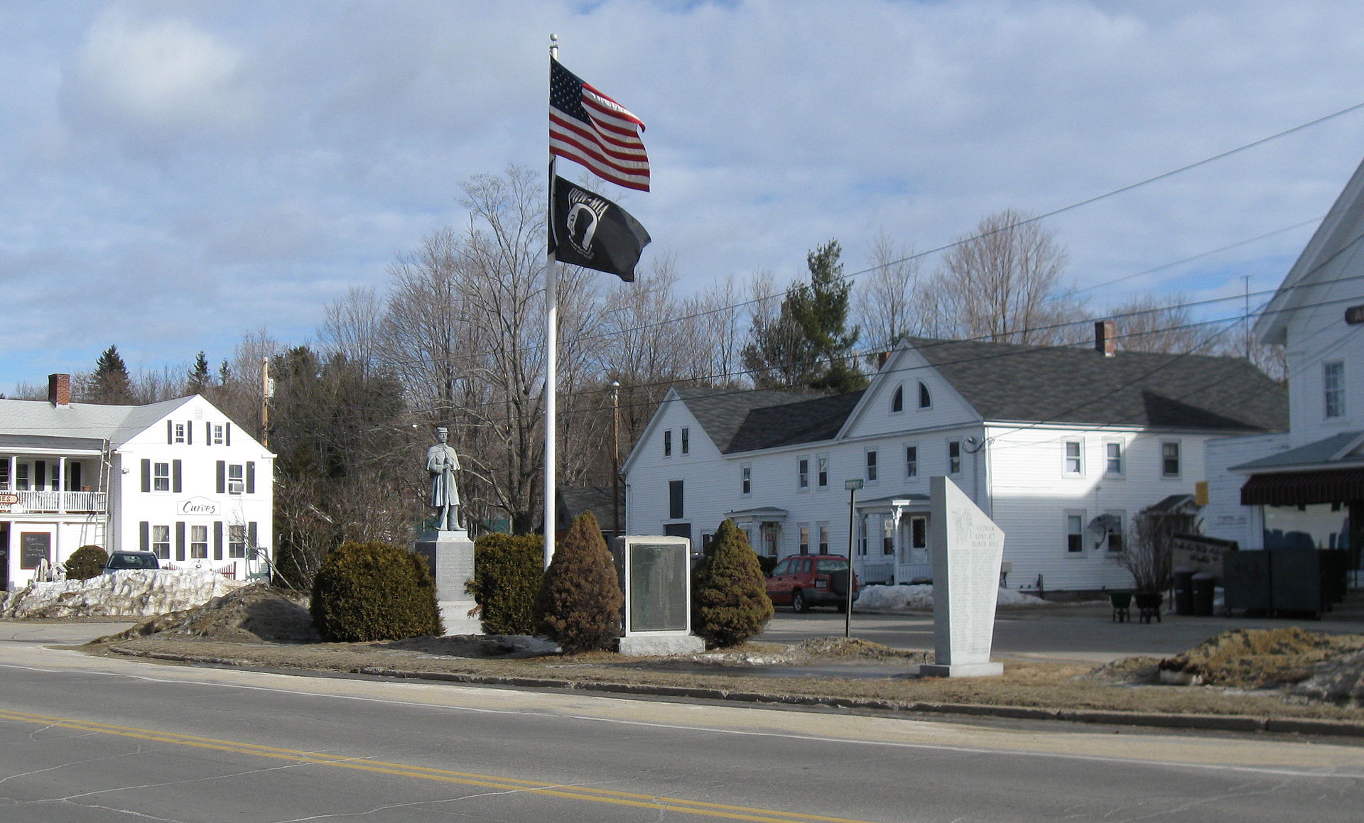 Monument Square in the center of Alton, New Hampshire