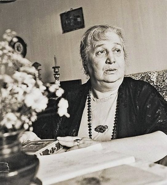 Akhmatova recording some of her poetry on tape in the 1950s (photo Itar-Tass)