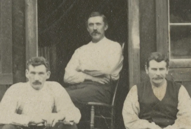 Detail from the latter photo. 