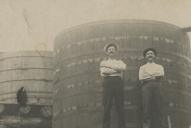 Detail from the latter photo. 