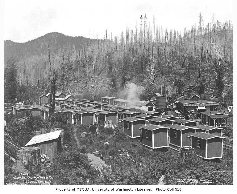 Photograph by Kinsey Brothers (courtesy University Libraries Digital Collections ). Lieutenant headquarters far middle right. 