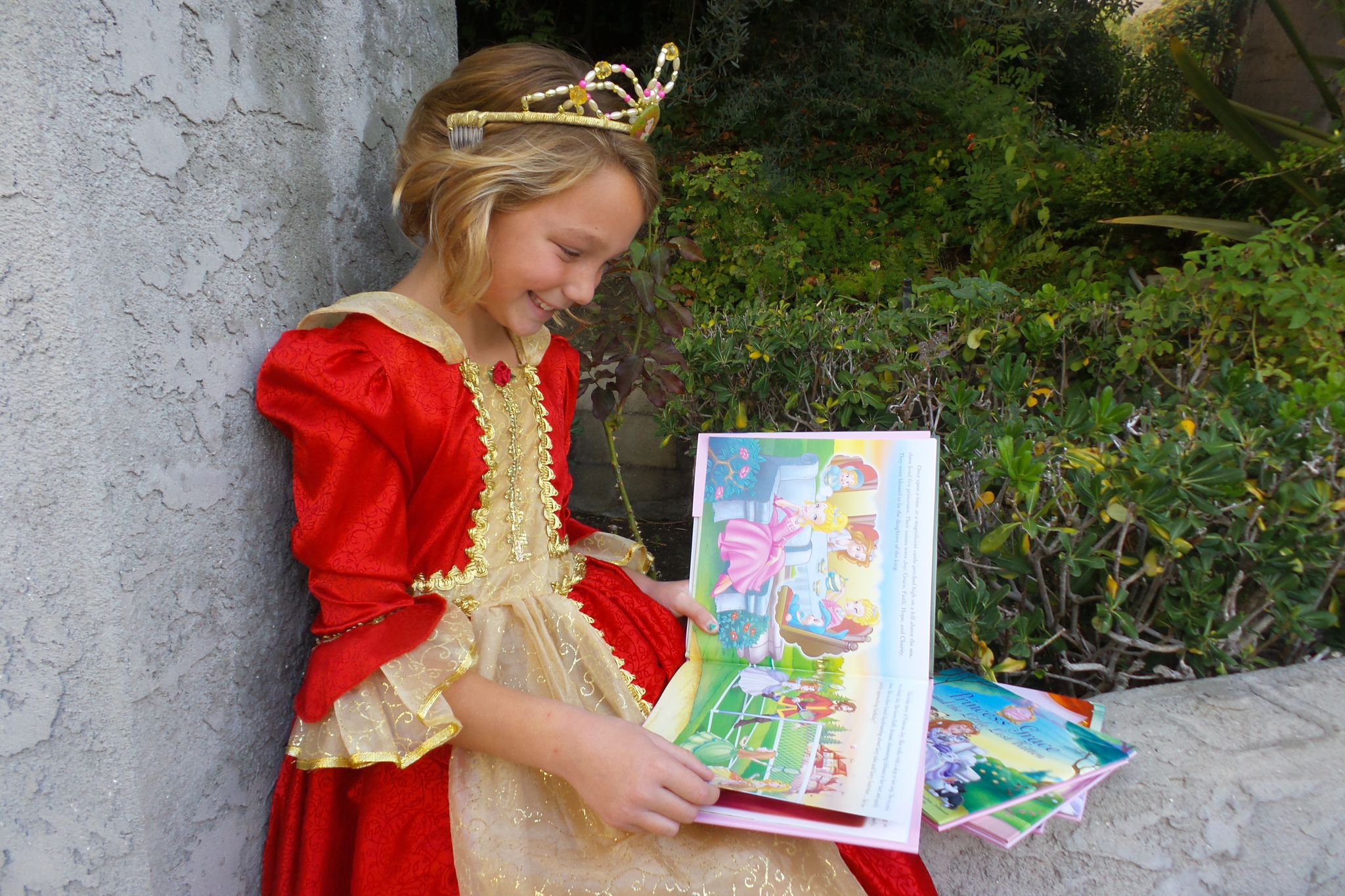  Megan Joy reading "A Royal Christmas to Remember"