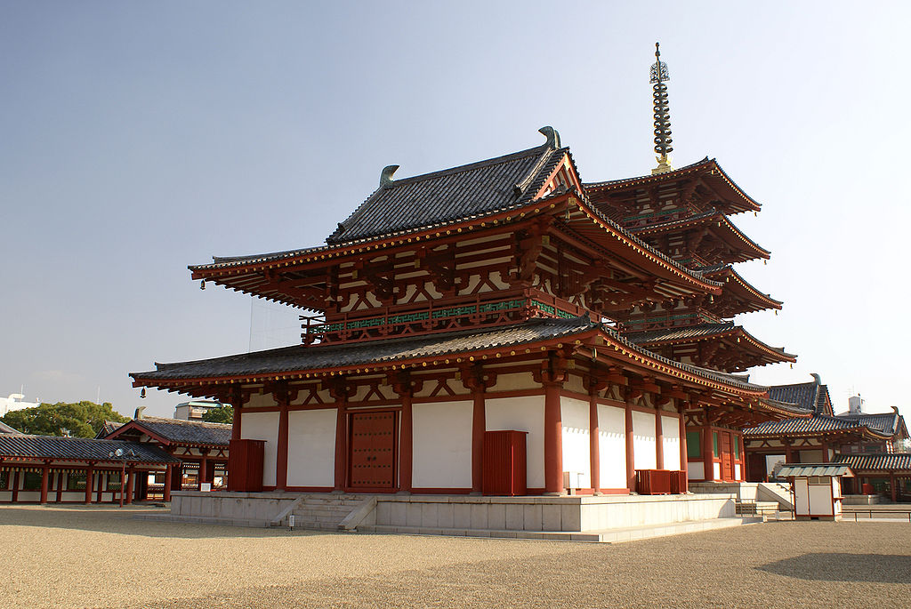 Shitennō-ji, the first temple built by Kongo Gumi.