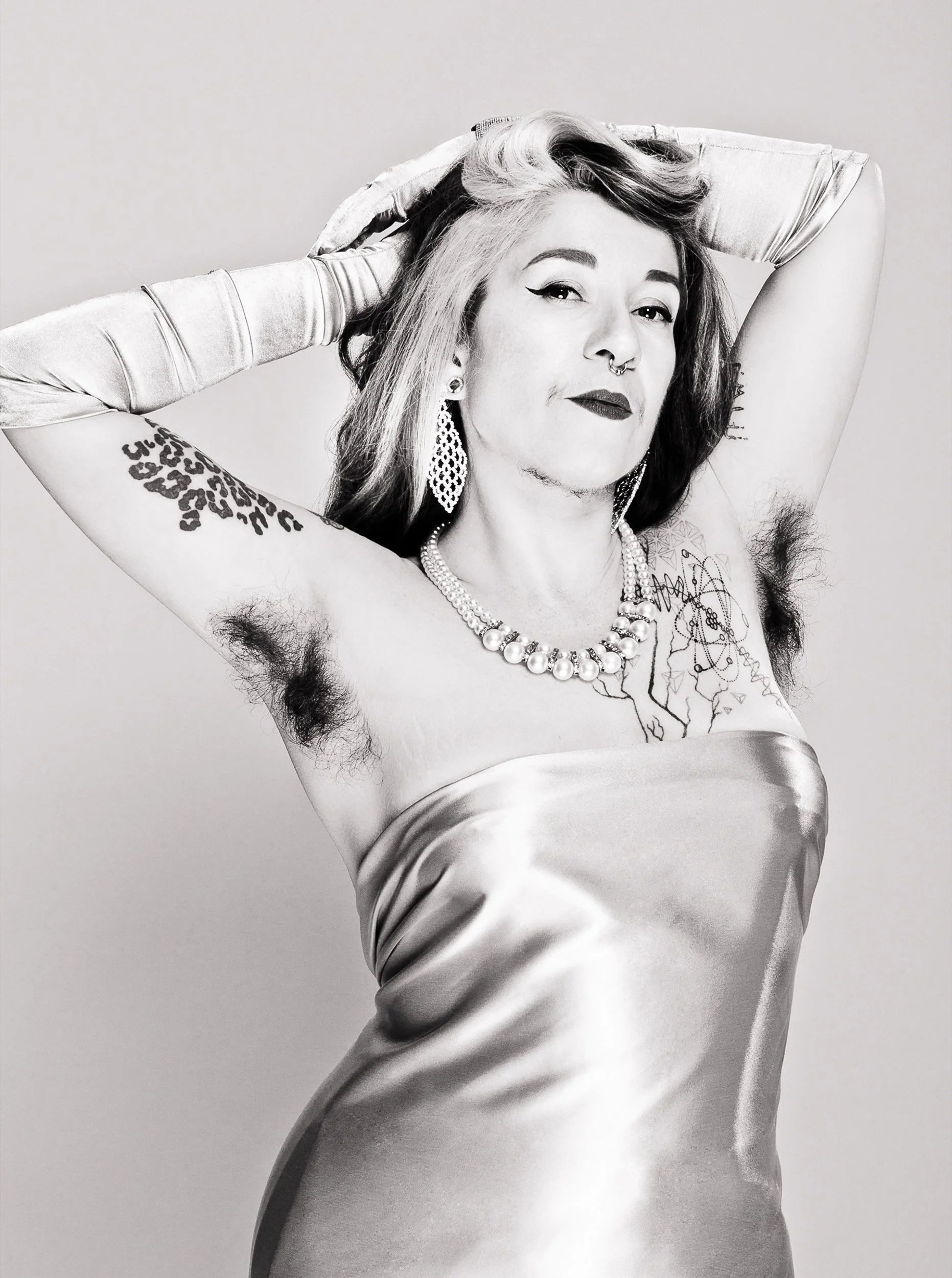 Damien Luxe No 3.jpg