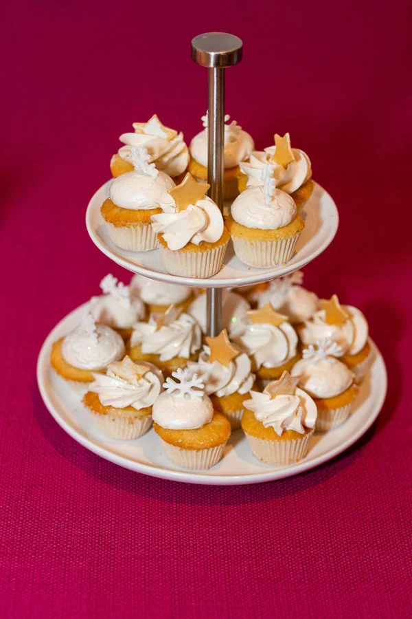 The_Knot_Holiday_party_2018_Petronella_Photography_127.jpg