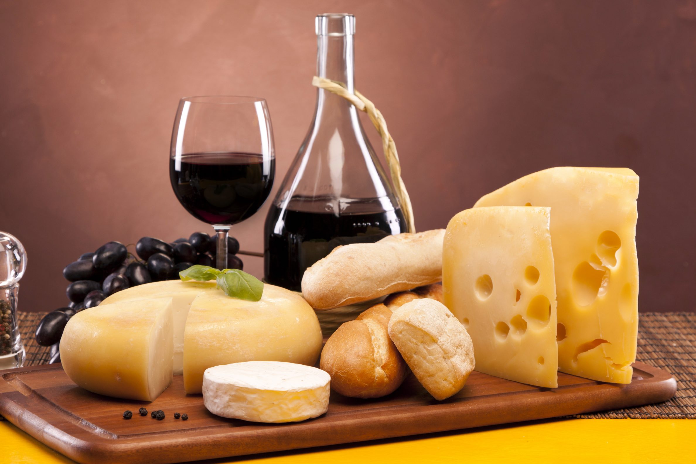 Wine_and_cheese2-2-e1487239469891.jpg