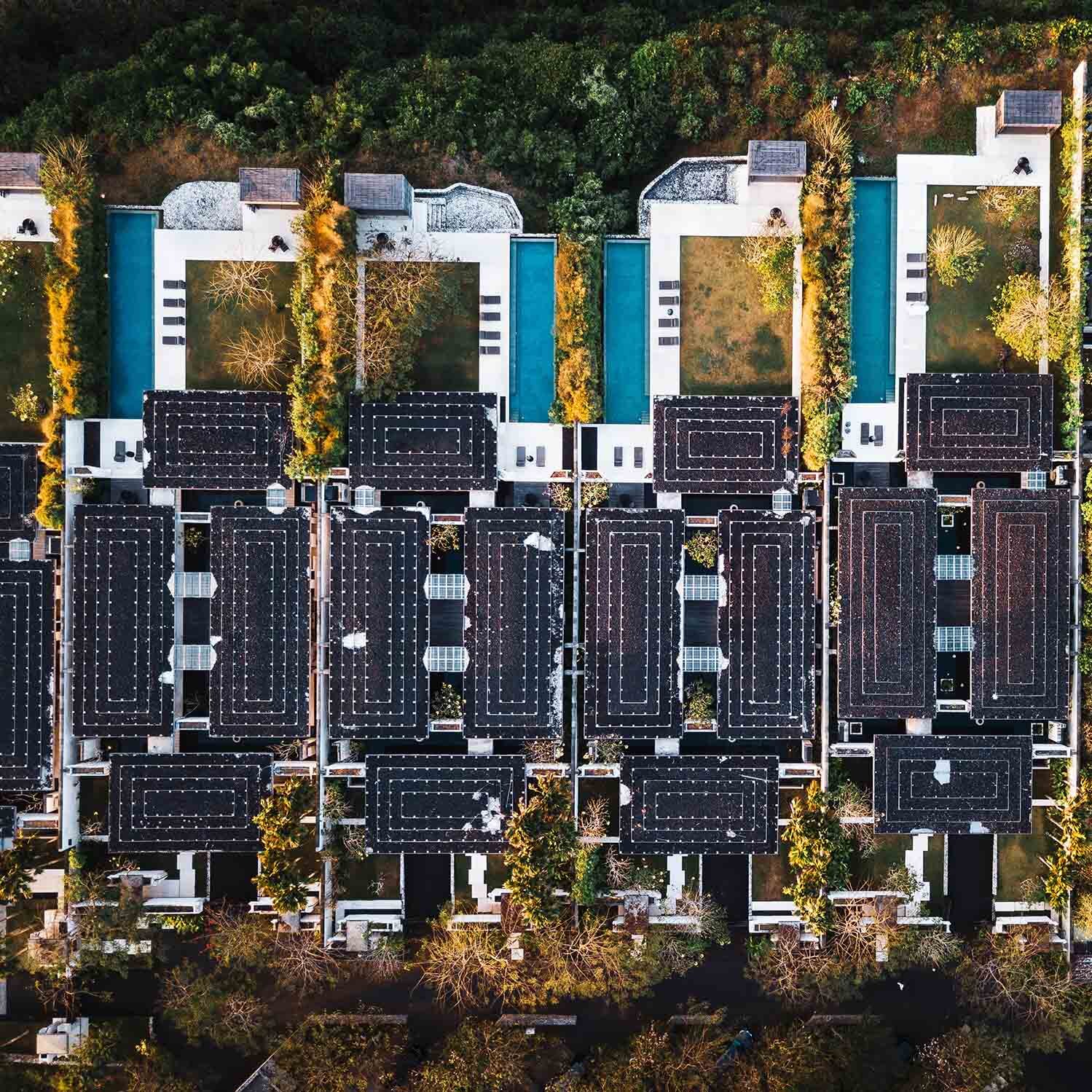solar-rooftops-ivan-bandura-1x1.png