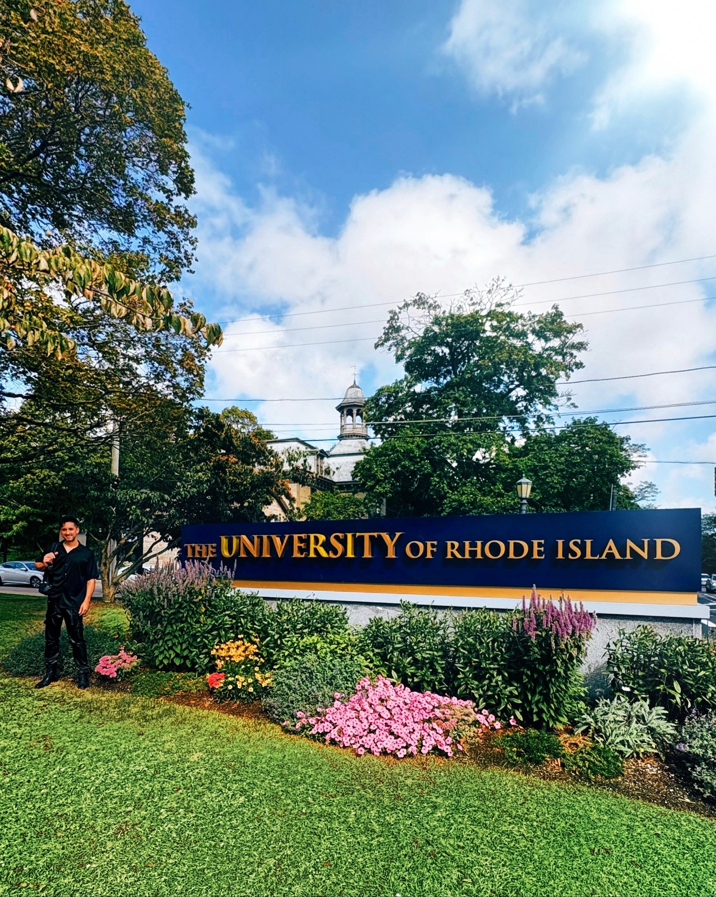 Life Update, Part 2! I'm honored to share that I've joined the faculty at the University of Rhode Island as the new Artist/Teacher of Clarinet! 🎼 🎉

I'm grateful for the opportunity to build on all the intersections of my career as a performer, edu