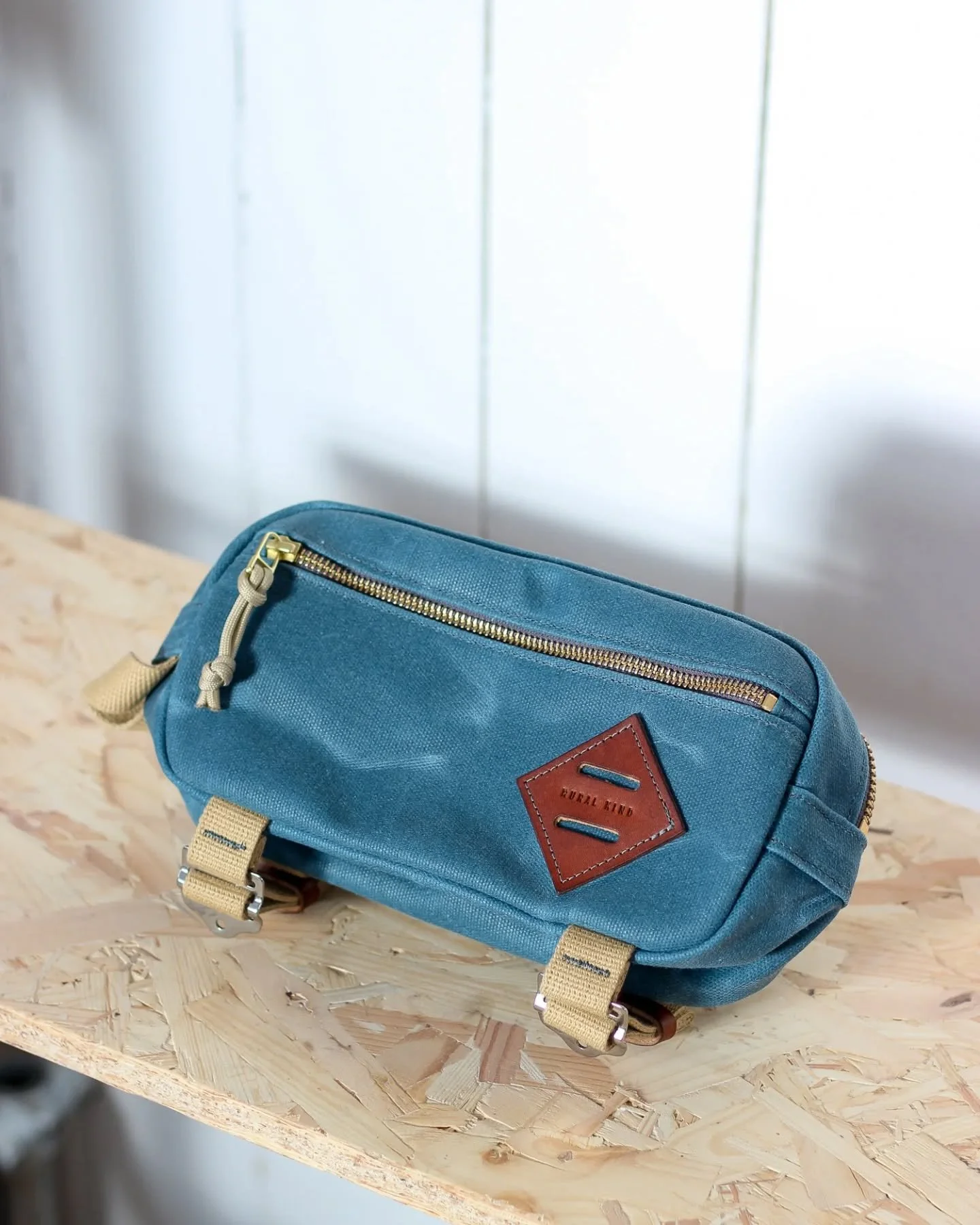 This bum bag is the lone survivor from a small samples and seconds sale on our website yesterday.  If you want to get your mitts on it, it's still there and it's a relative bargain.

I've marked the bag as seconds, as I mistakenly sewed one of the wa