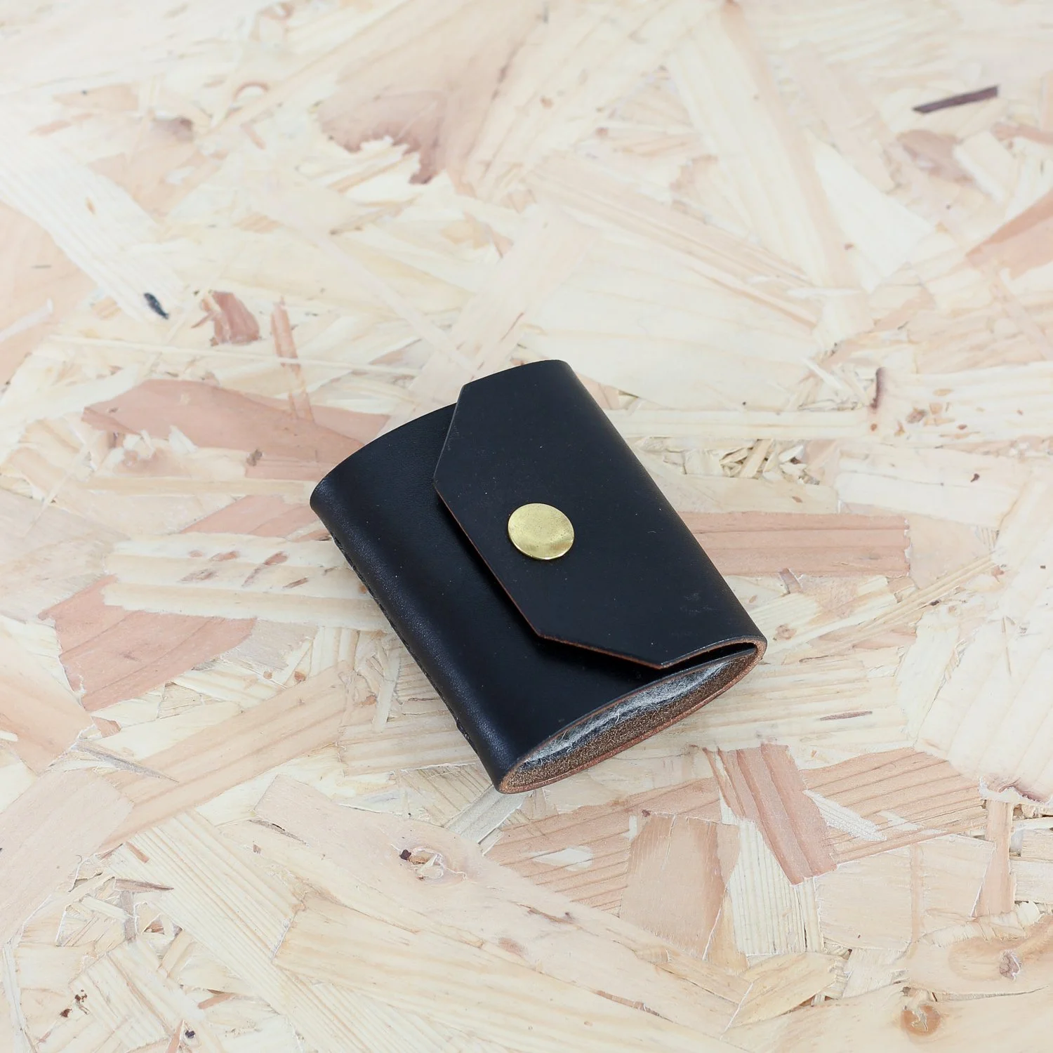 POCKET NEEDLE CASE - BLACK OAK BARK - SAMPLE