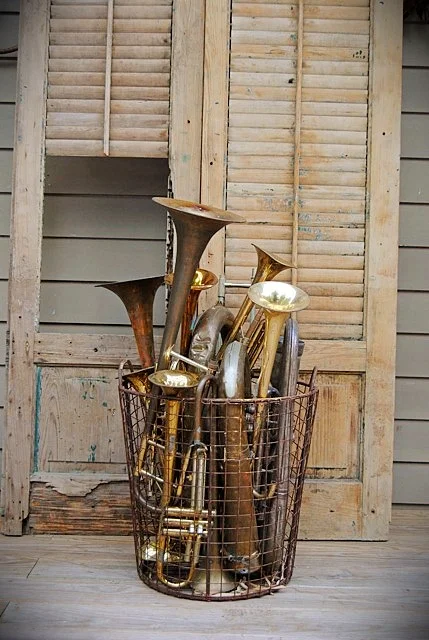 SPECIALTY PROPS AND SOURCING
