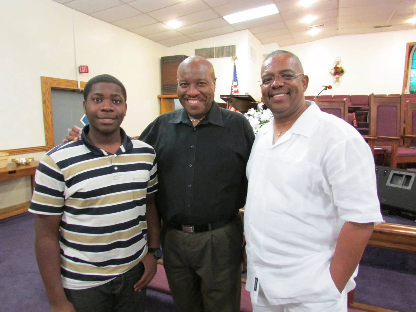 John Tatum (center)