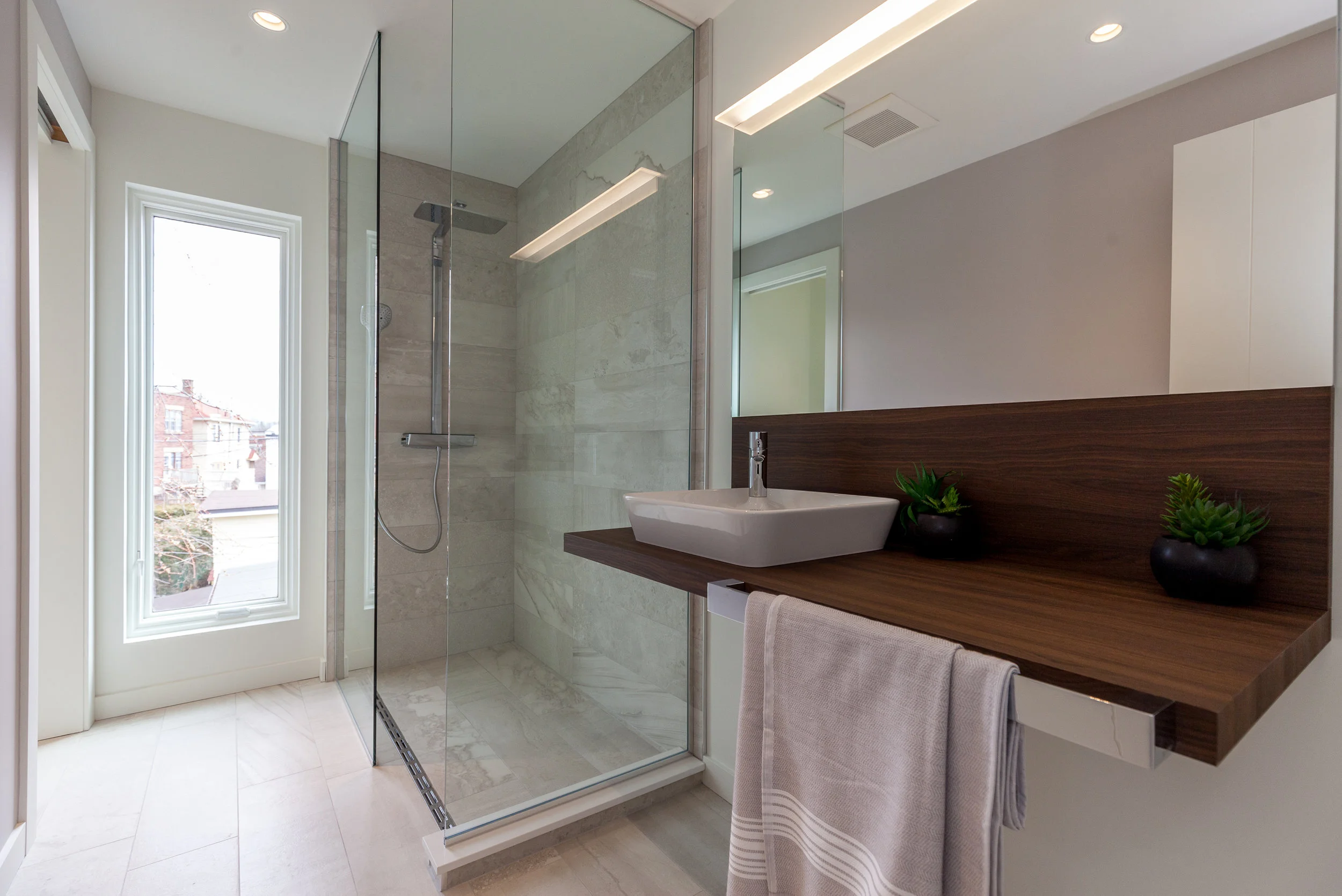 Main Bath Jumble - Main - Main Bath - 1.jpg