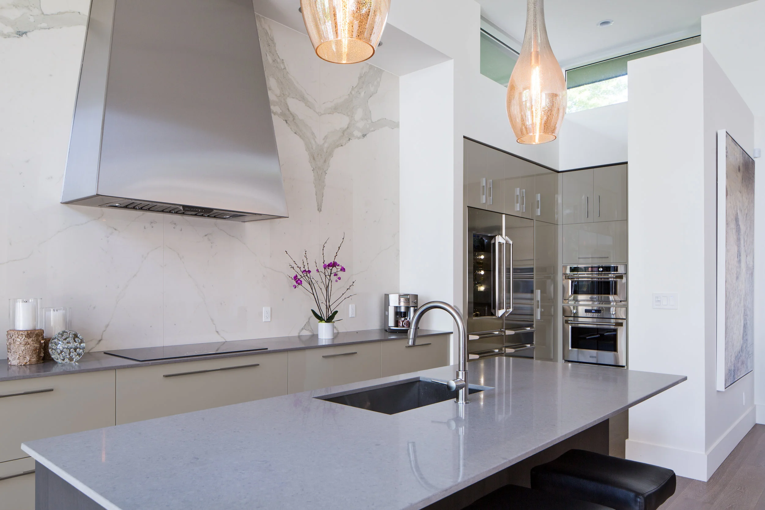 Grand View - Kitchen 2.jpg