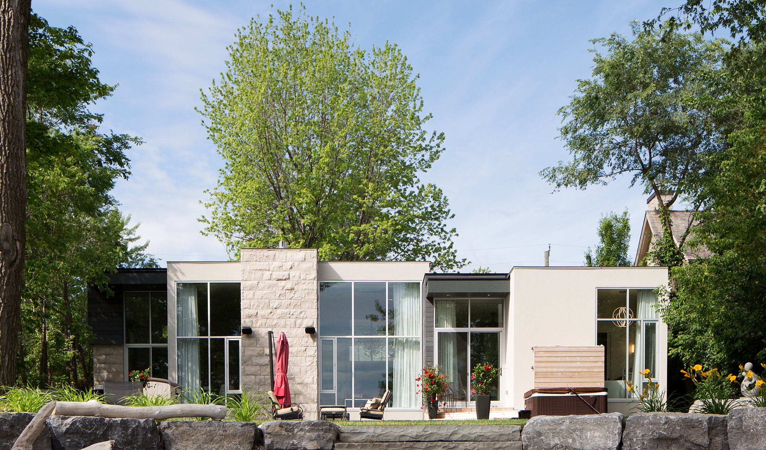 Grand View - Exterior Rear 2.jpg