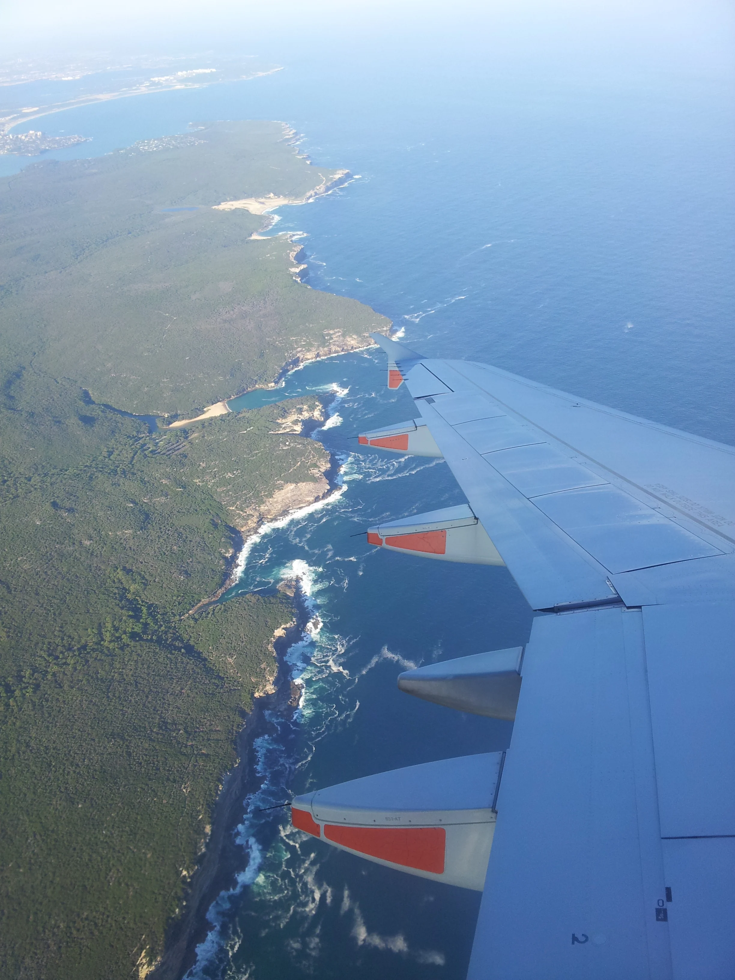 Melbourne to Sydney on an Airbus A321 (by S Choi)
