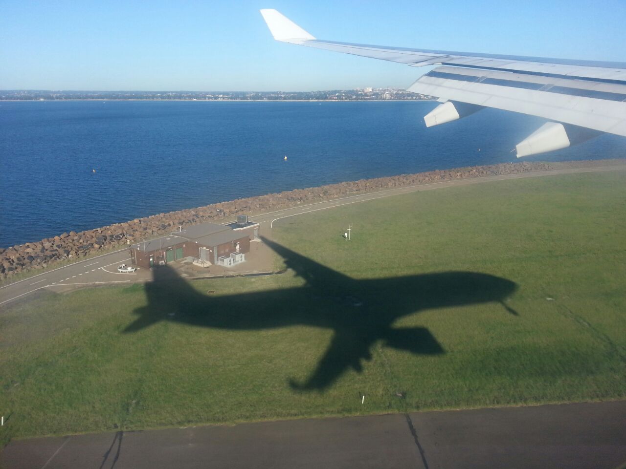 landing in Sydney (by M Mohil)