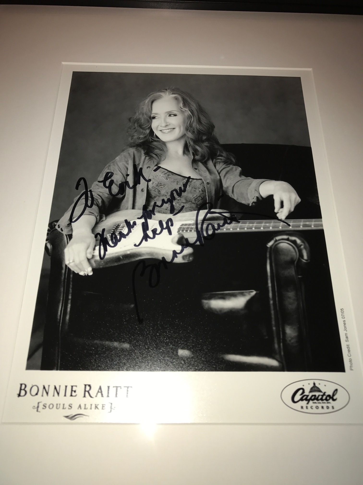 Bonnie Raitt photo signed.JPG