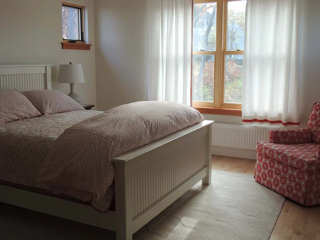 Guest bedroom