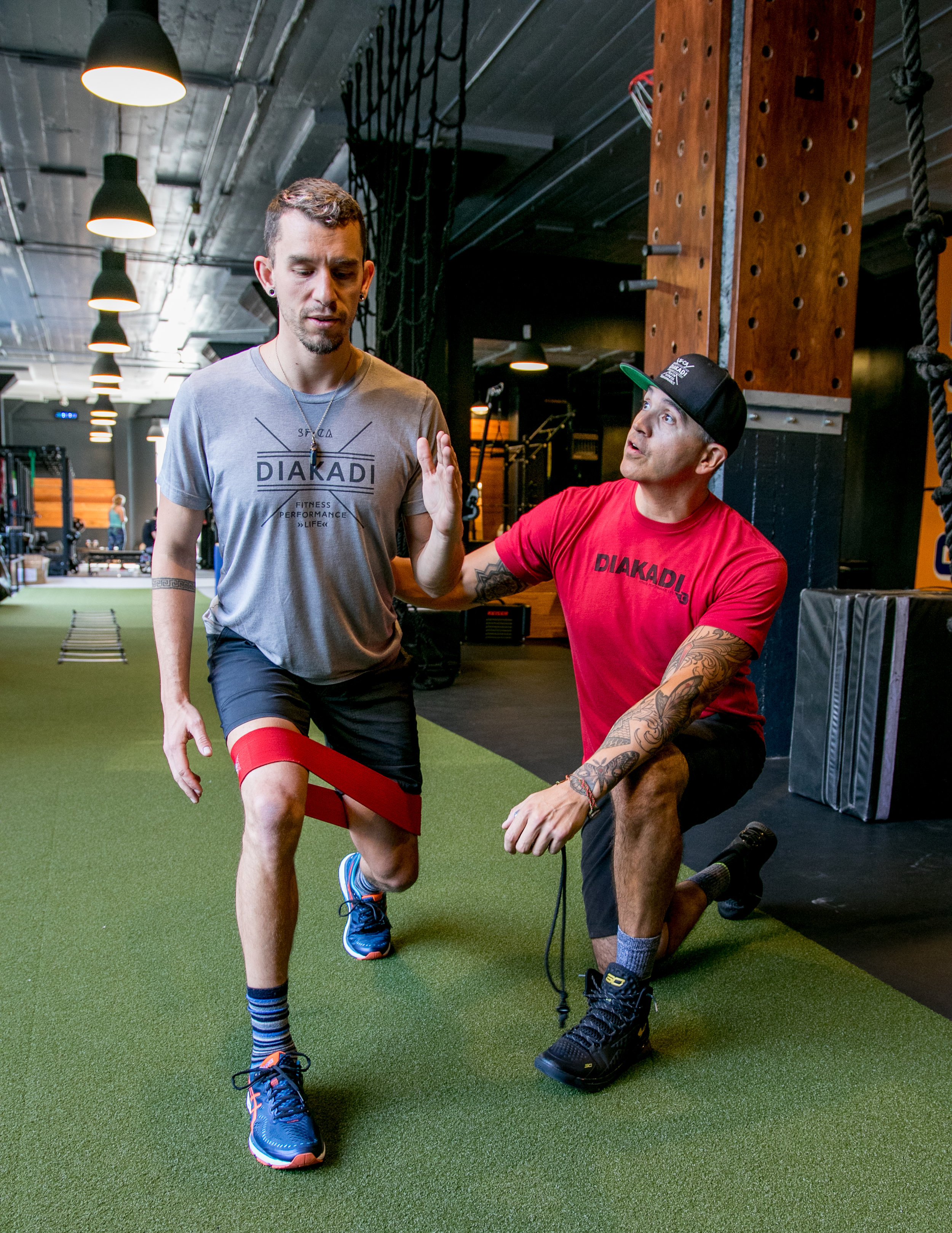 DIAKADI Trainer Tommy Armenta band walks glute strengthening.jpg