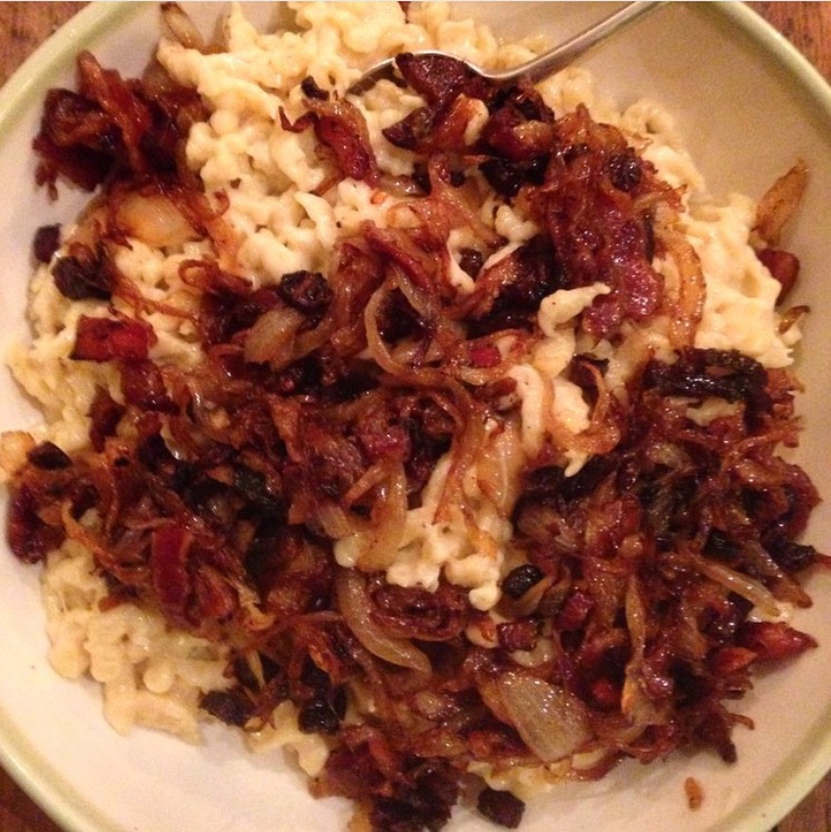Käsespätzle - little cheese sparrows