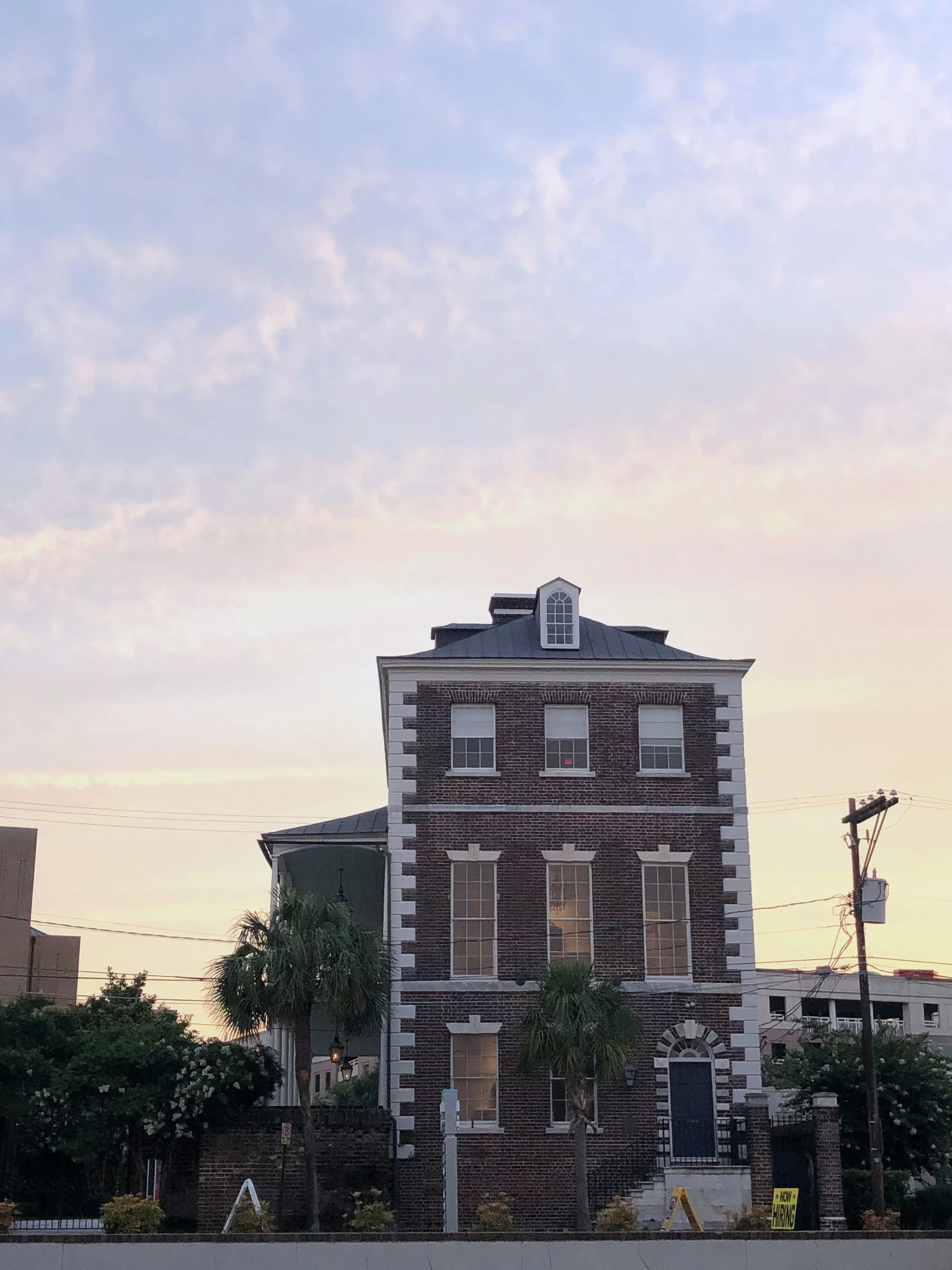 Charleston Travel Guide Sophisticaited