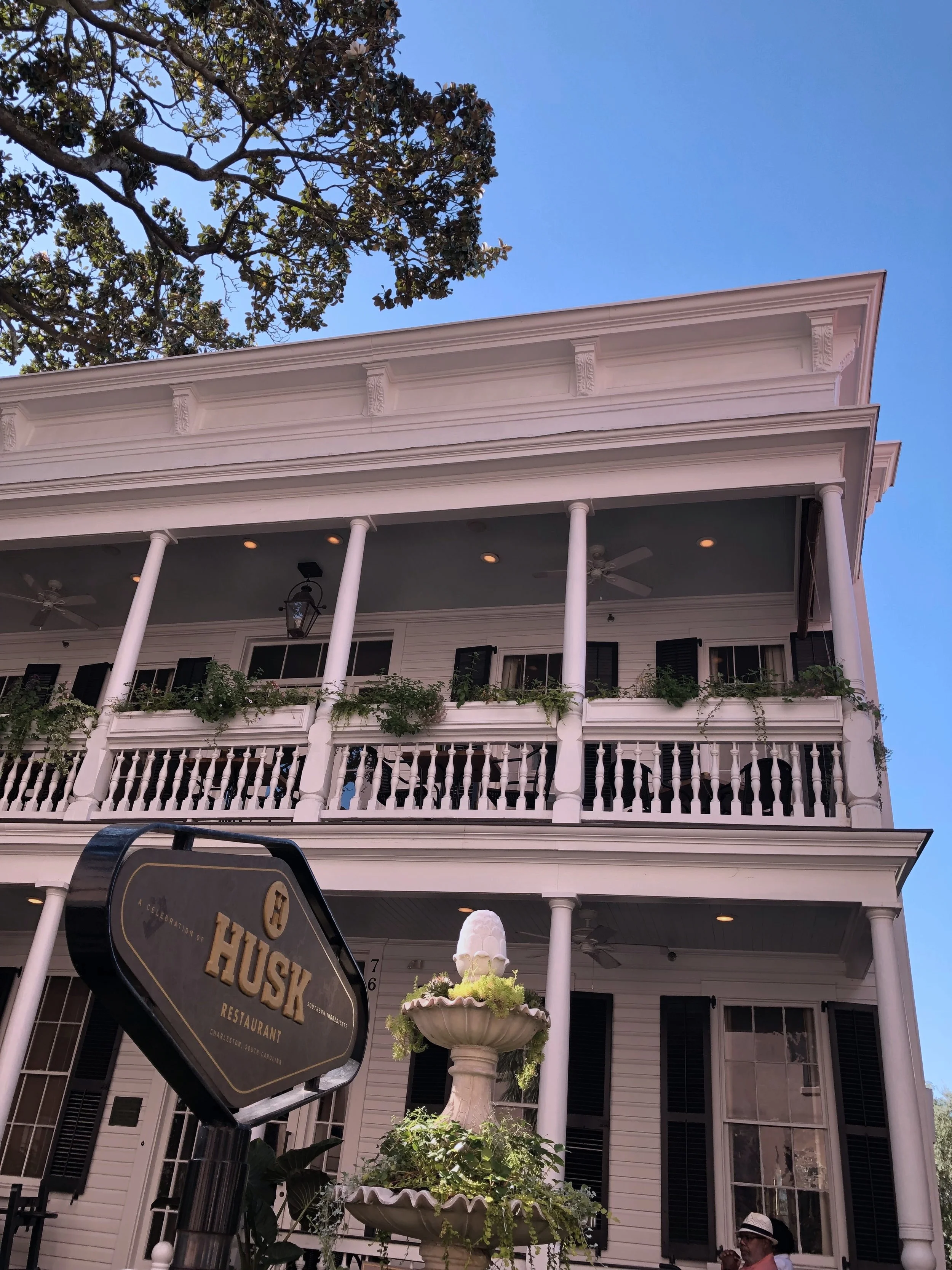 Charleston Travel Guide | Sophisticaited | Cait Fore