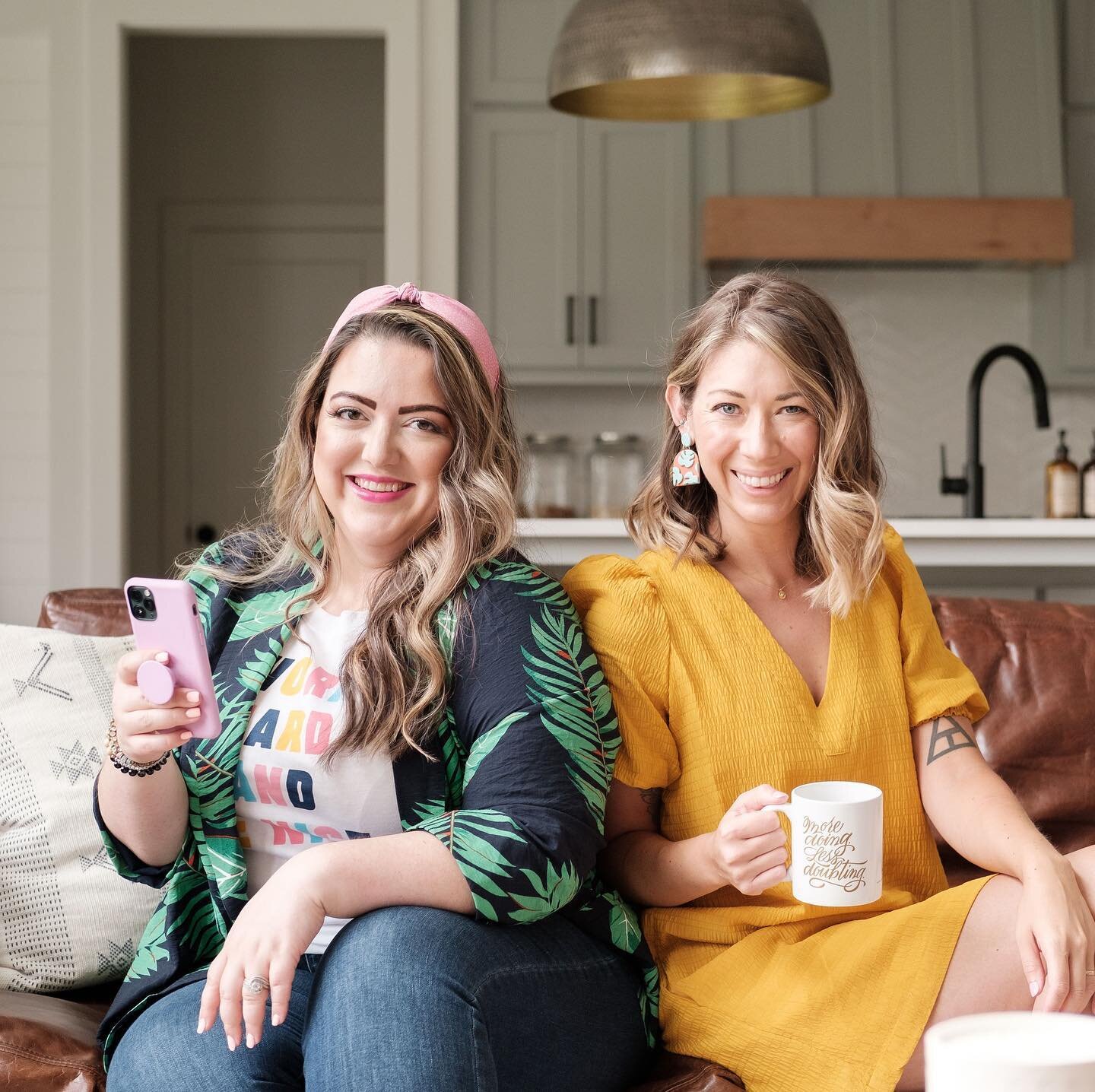 Creating outfits for the @bossproject make me so happy. Because these gals are powerhouses that know what they need, and let me go to town on pulling all the looks. 

Now, what do you want your brand to look like?