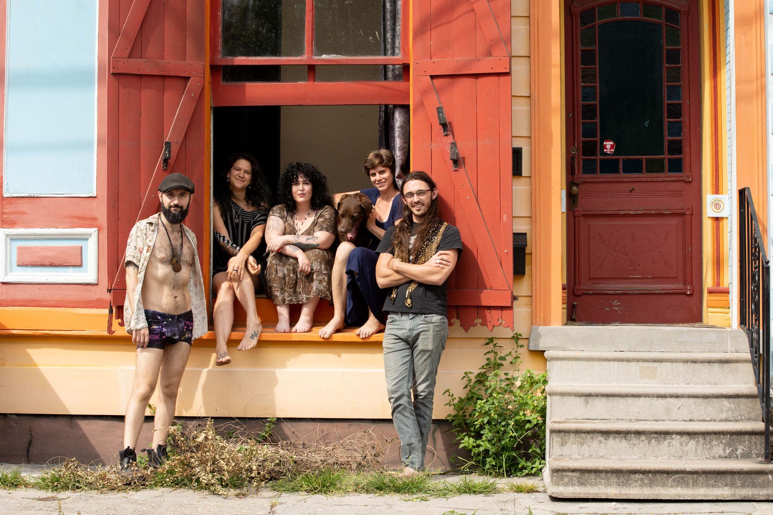 2020-03-30-Porch-Portrait-Project-©Adrienne-Battistella_002.jpg
