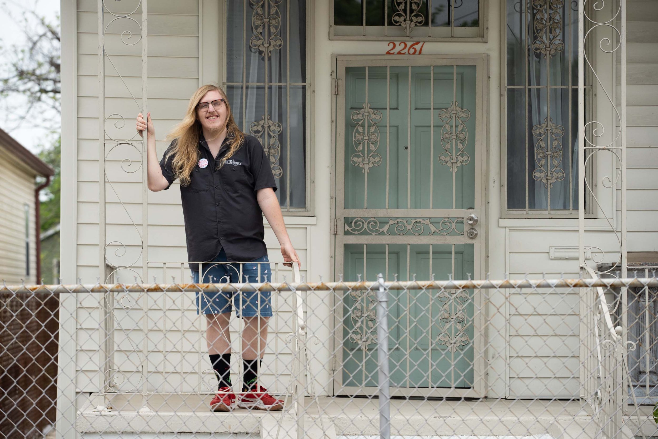 2020-03-30-Porch-Portrait-Project-©Adrienne-Battistella_002.jpg