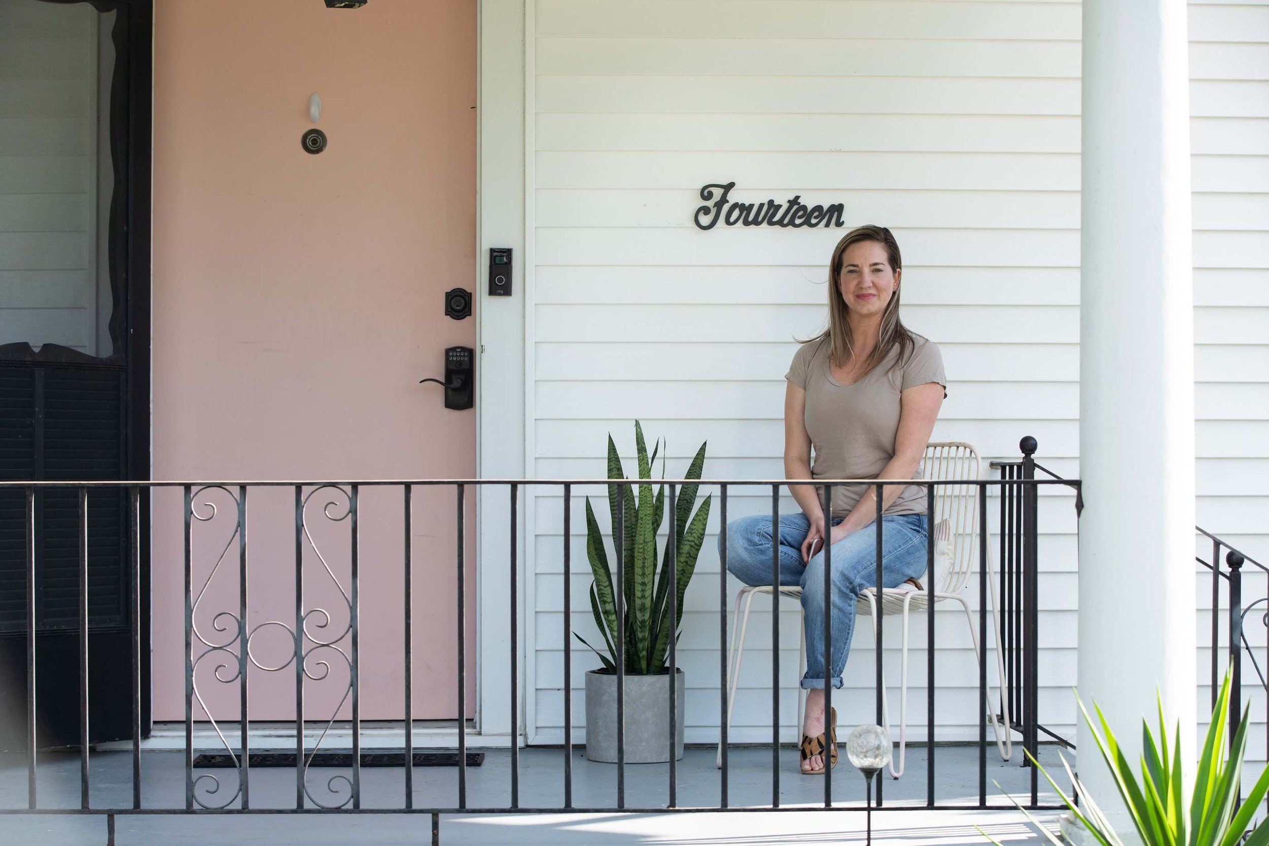2020-03-31-Porch-Portrait-Project-©Adrienne-Battistella_003.jpg