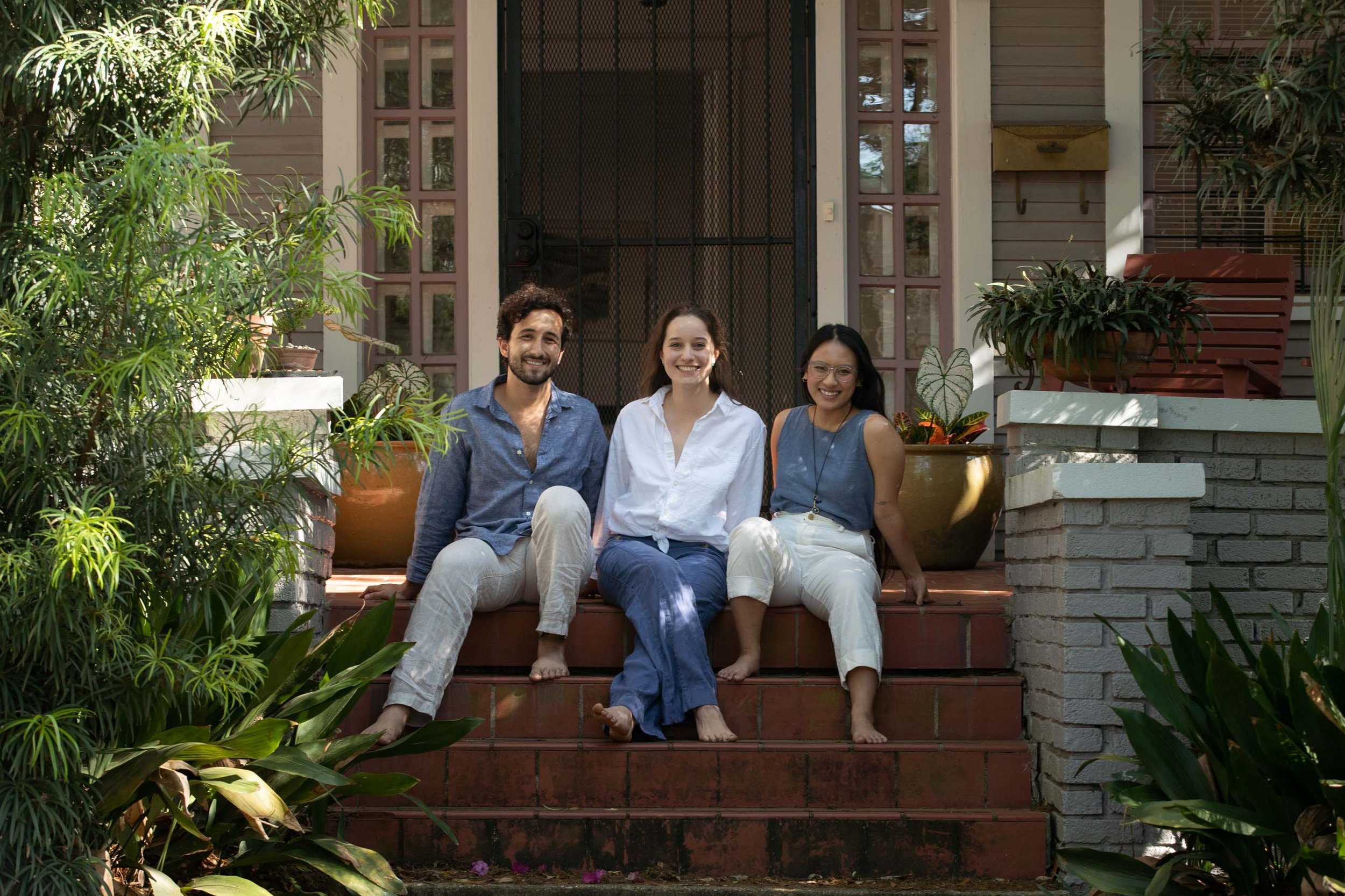 2020-03-31-Porch-Portrait-Project-©Adrienne-Battistella_003.jpg