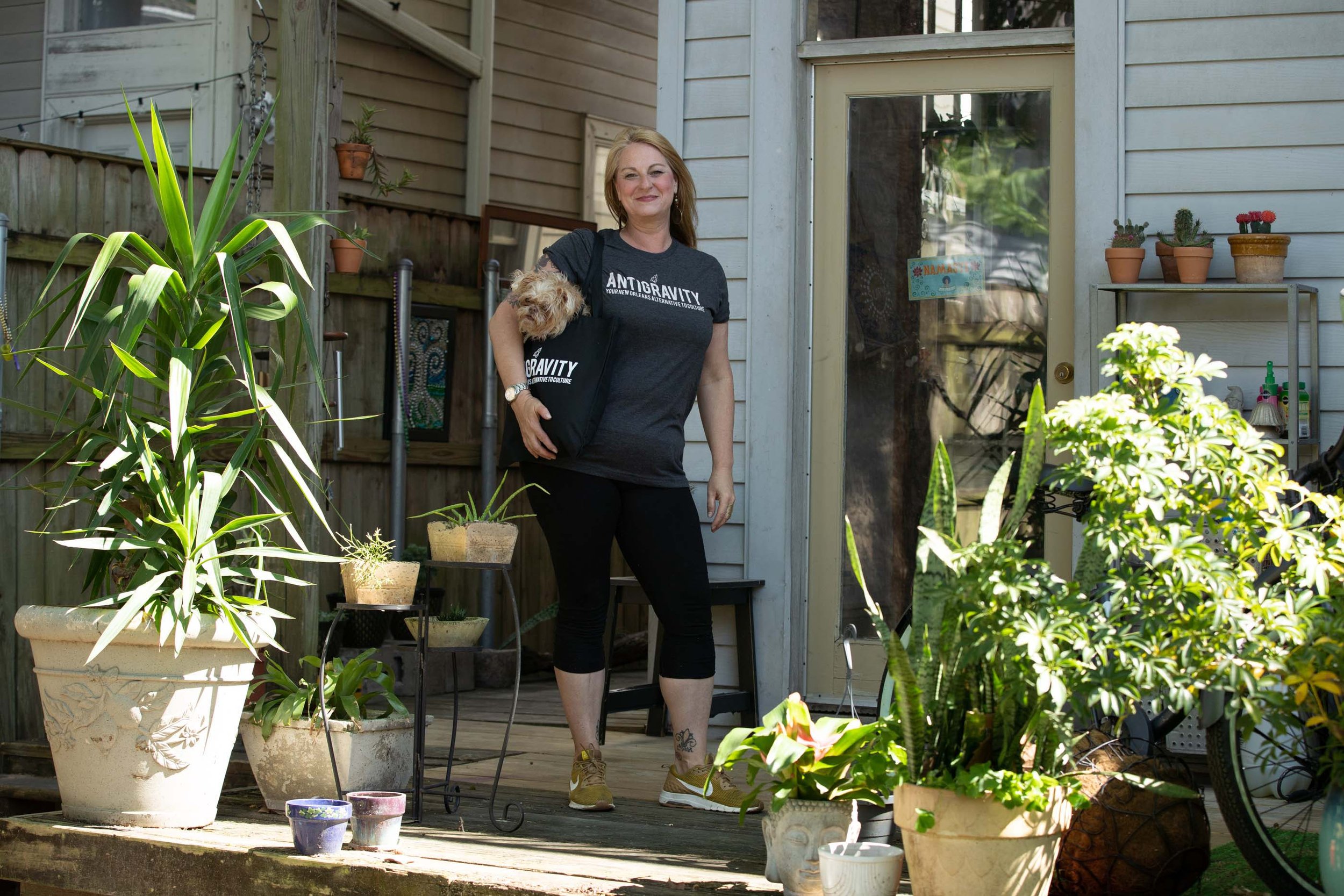 2020-03-31-Porch-Portrait-Project-©Adrienne-Battistella_001.jpg