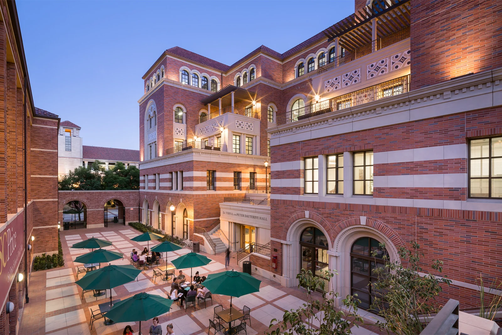 Courtyard.jpg