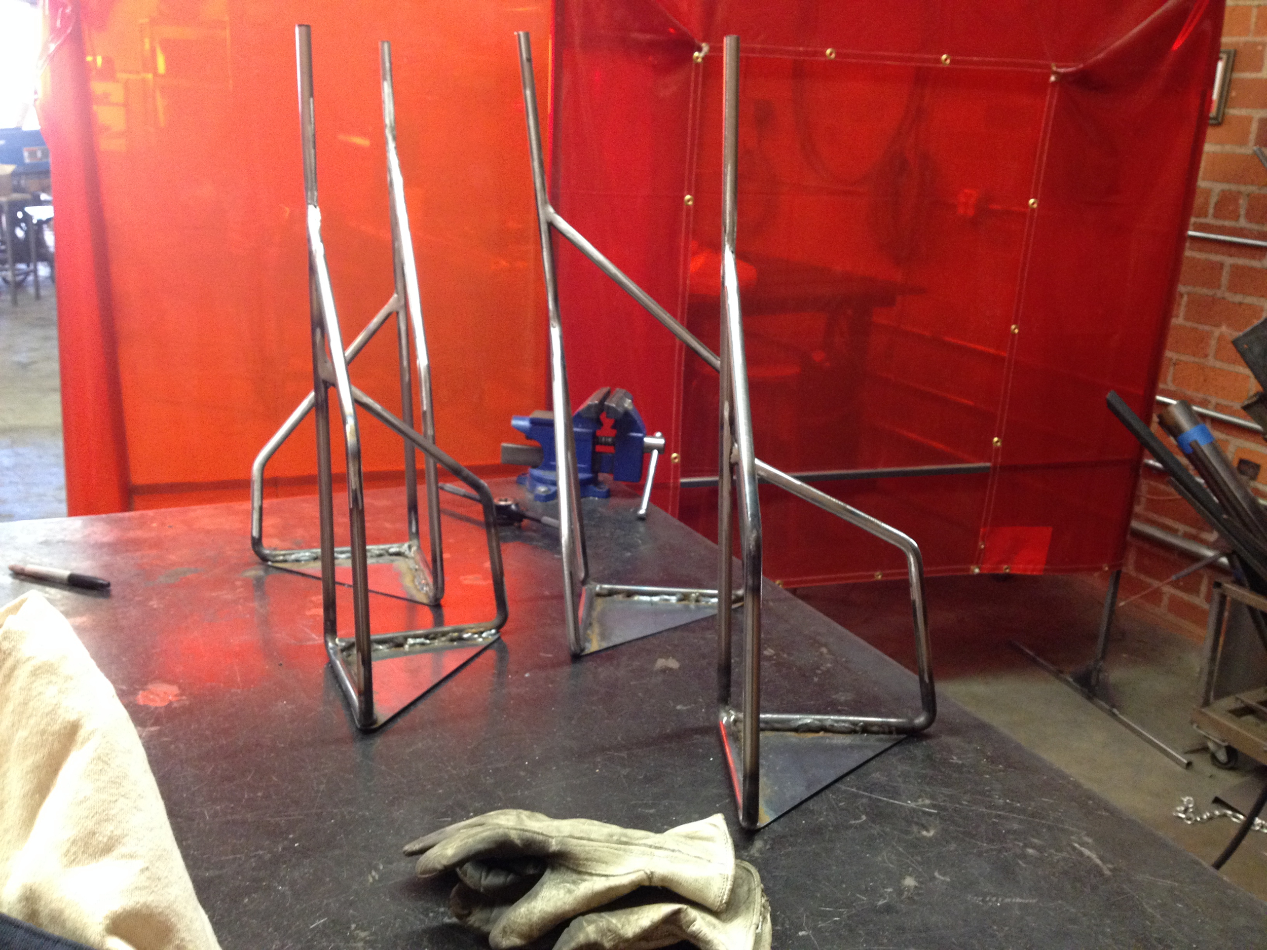 metal legs- new design
