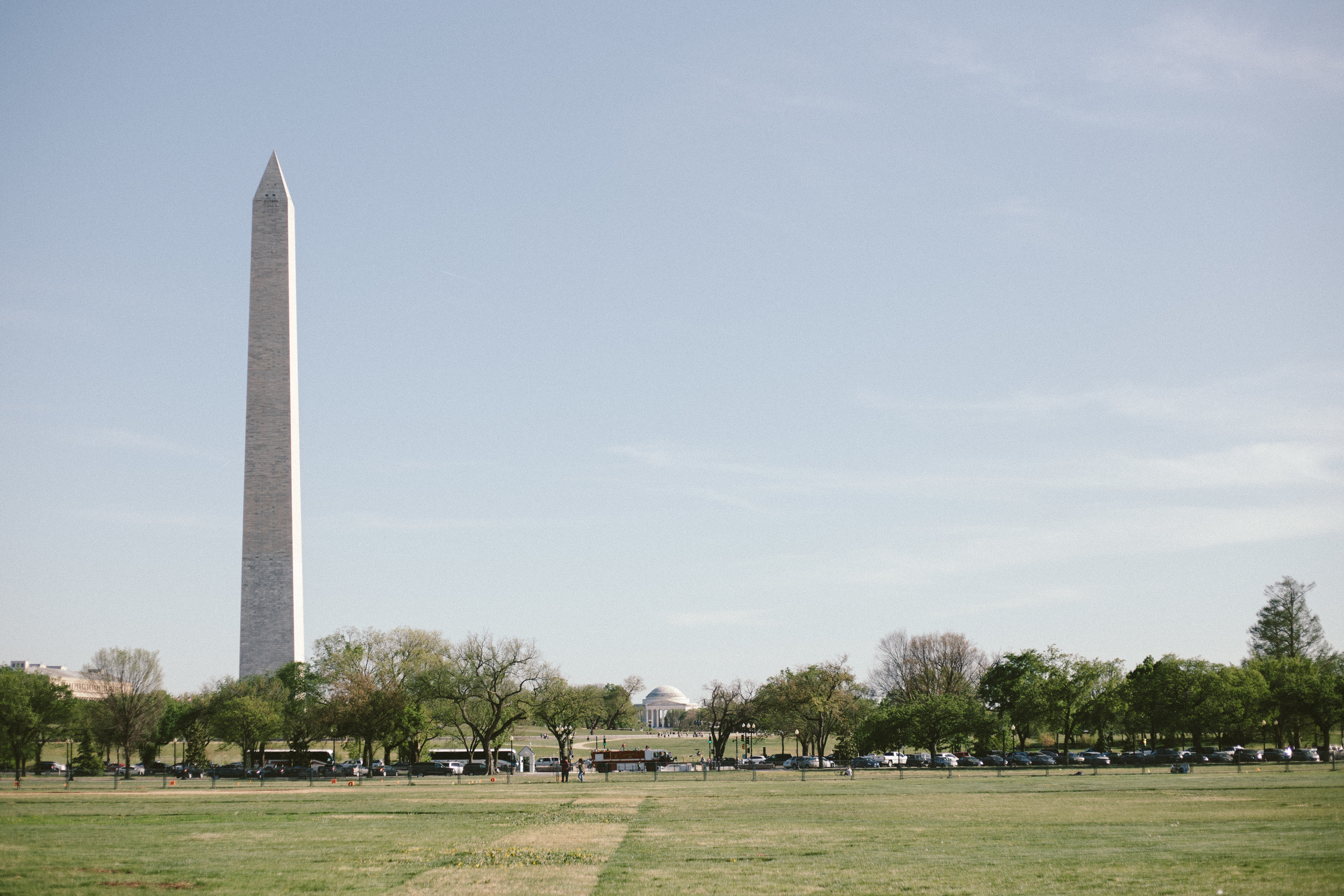  The Washington Monument and Jefferson Memorial 