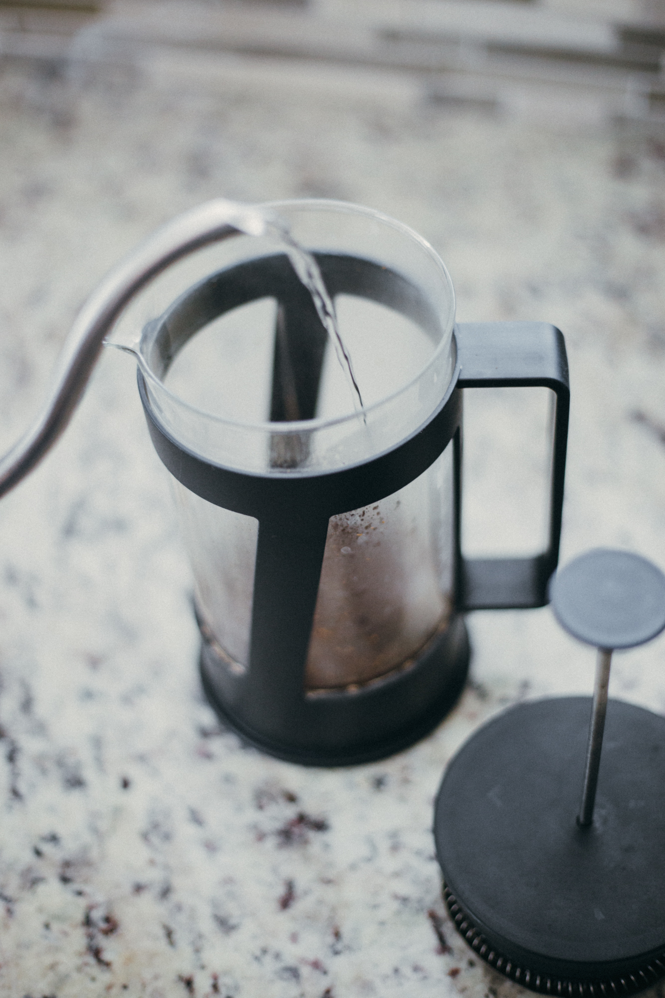  Pour boiling water in french press. Make sure to use coarse coffee grounds. 