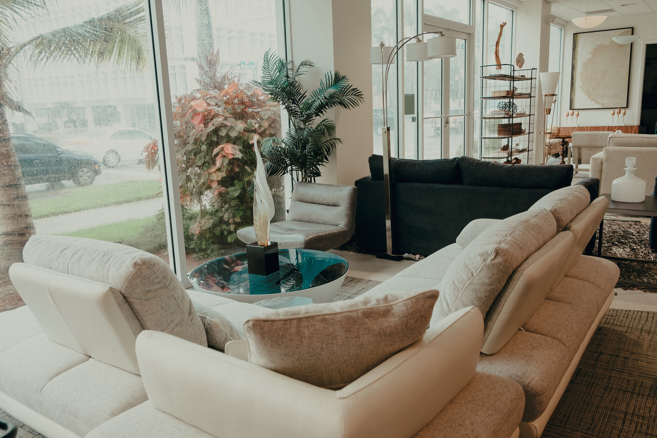 How Cort Furniture Rental Works Corinth Suarez Miami Florida