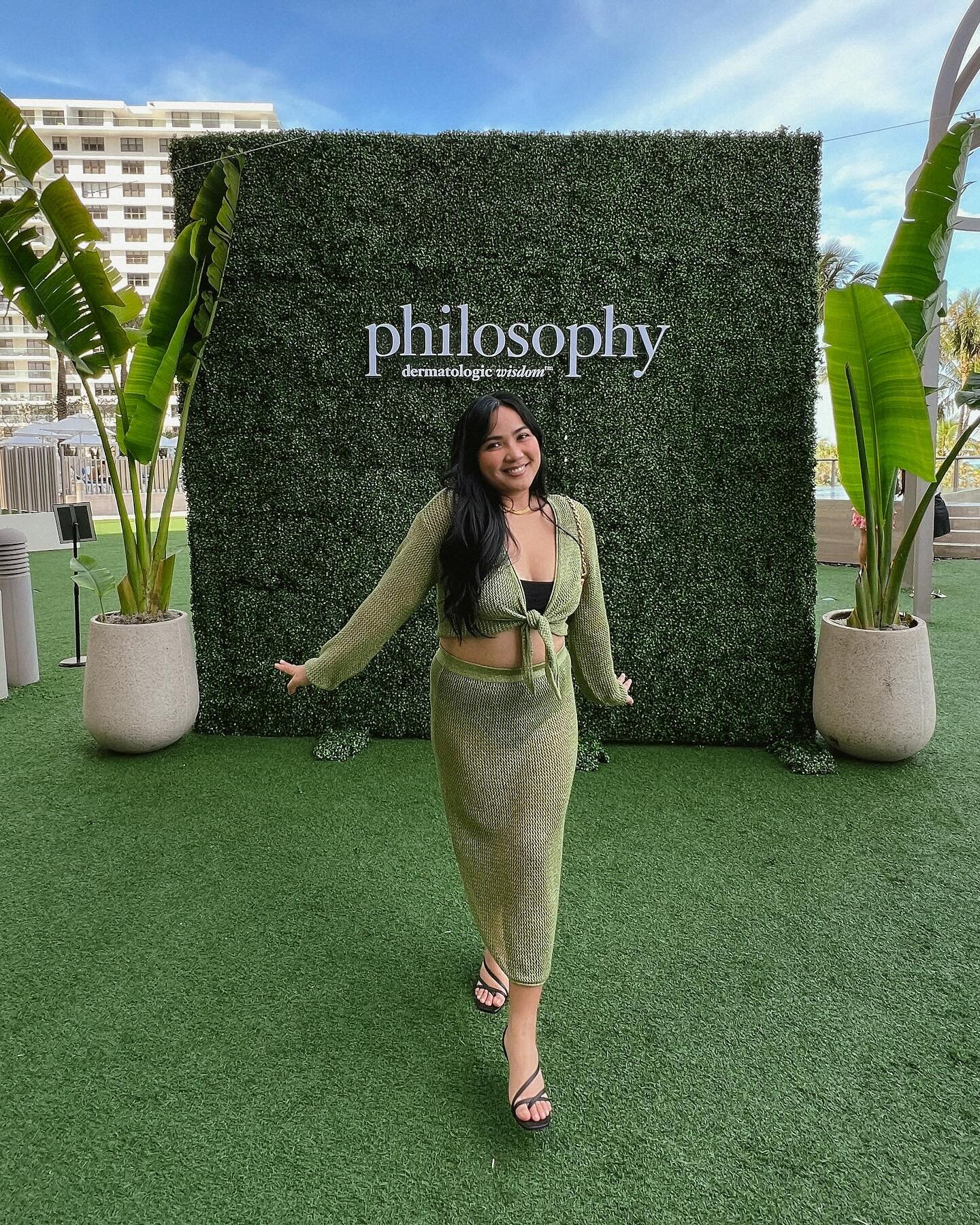 philosophy // lover of wisdom ✨ still reminiscing this beautiful gathering hosted by the @lovephilosophy team where we got to learn  more about the brand's heart, and the science behind their products.

it honestly made me more eager to use their pro