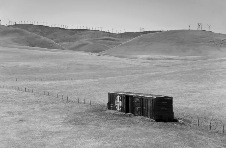 DSC_0003_BW_Santa_Fe_Boxcar_Altamont_Pass_v2.JPG