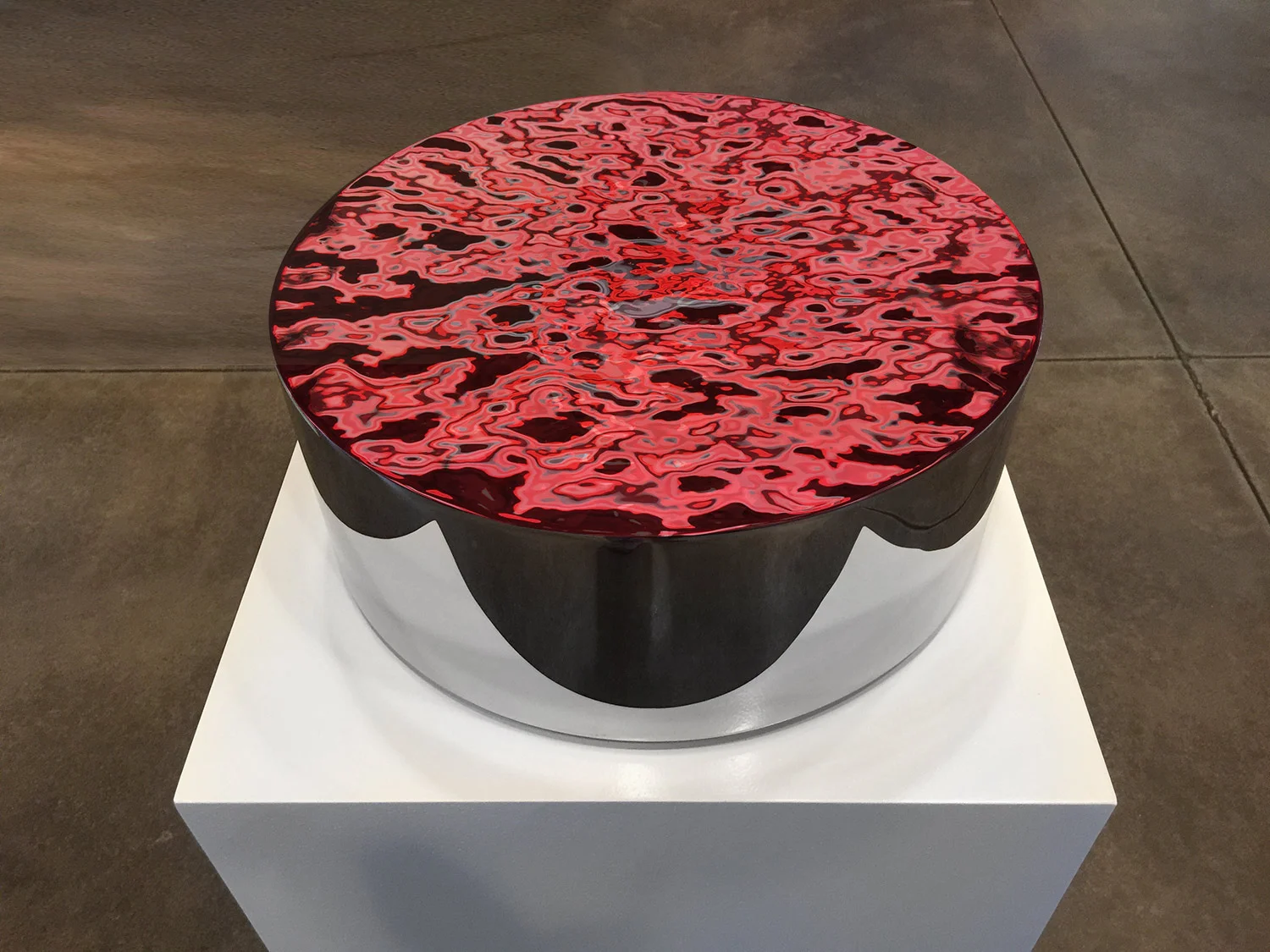 Basin (Red) - Detail Image