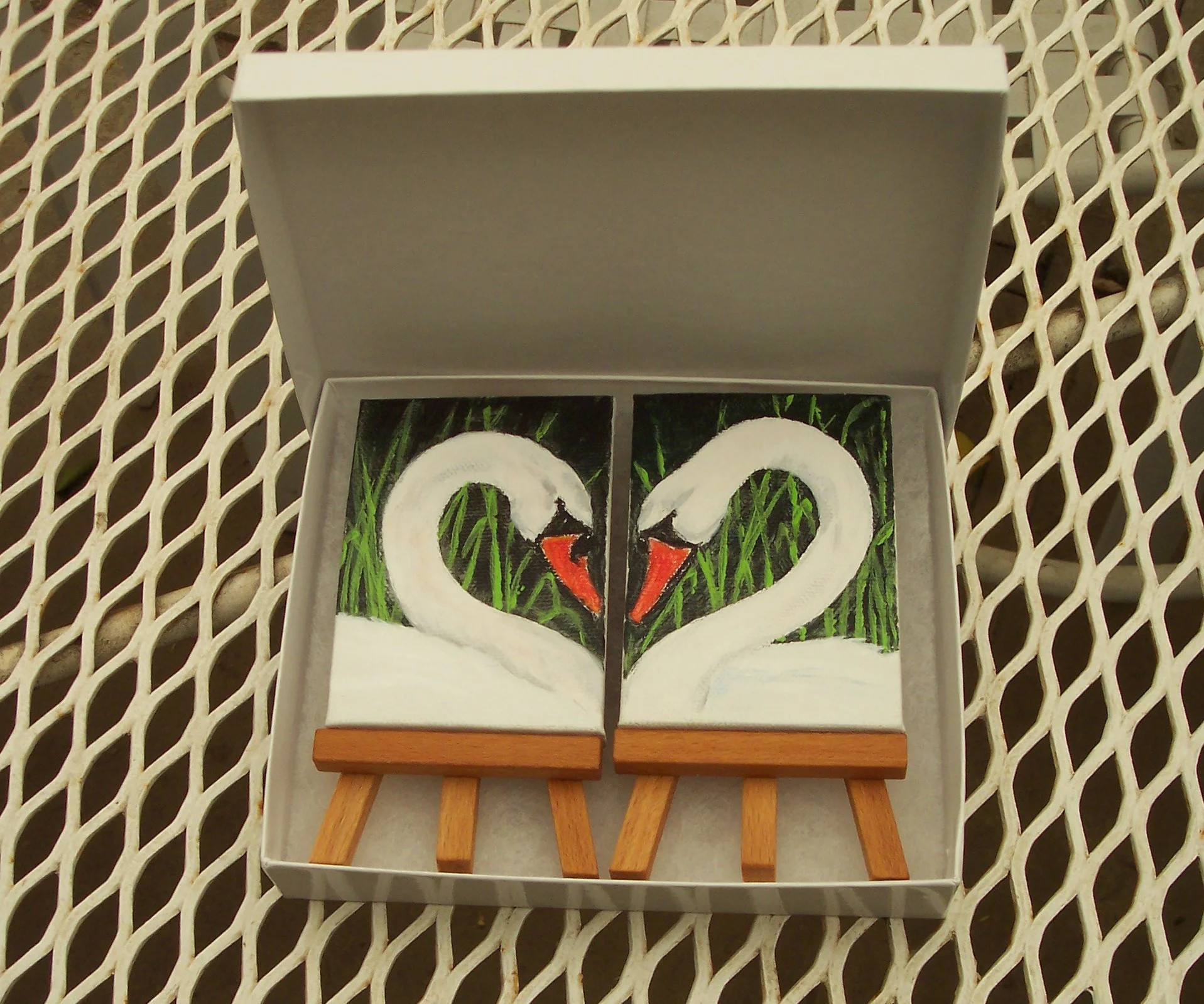 Presentation and Shipping of Friendship Pairs