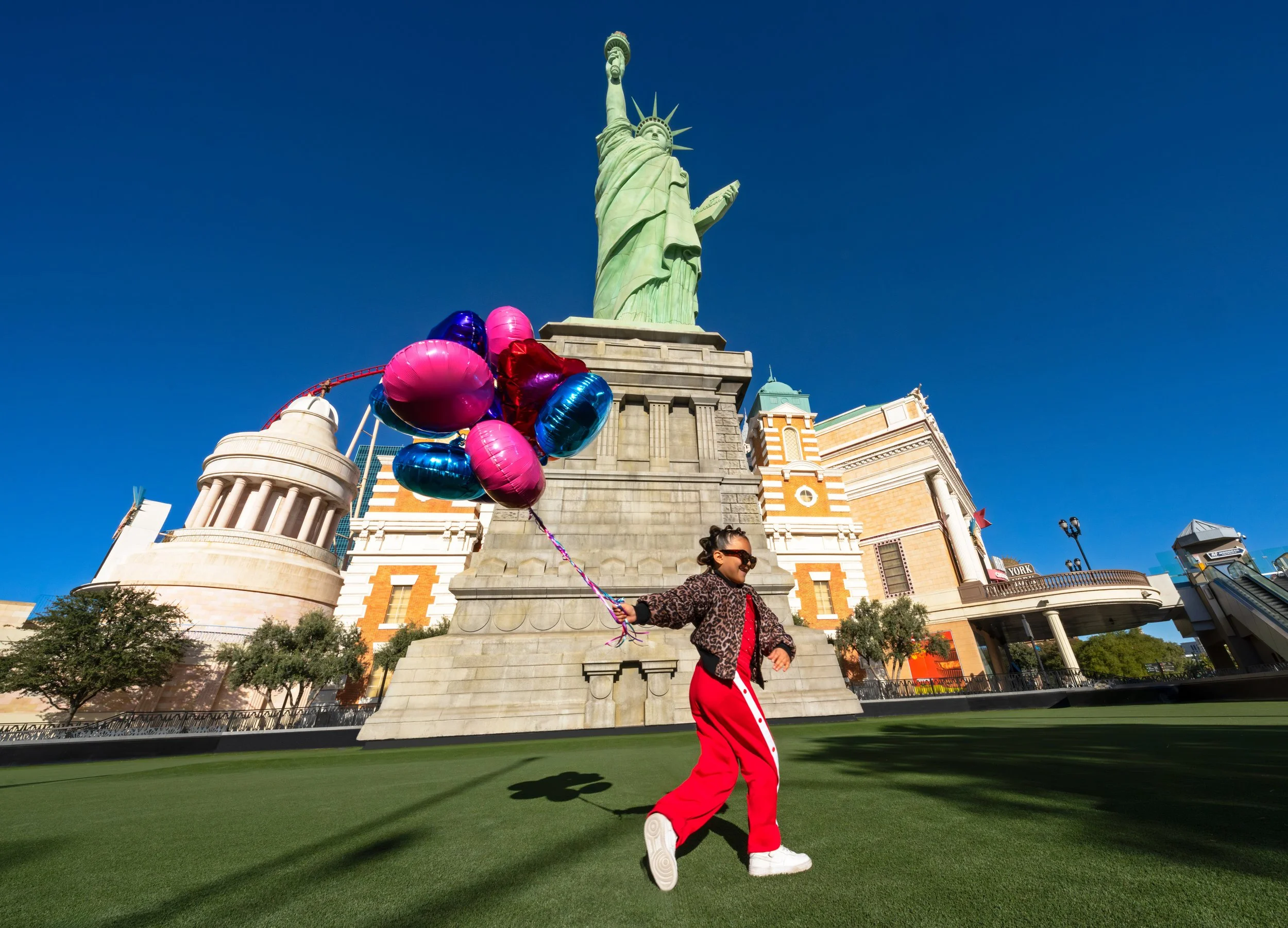 24-NYNY-11216-001 LADY LIBERTY505520_RET.jpg