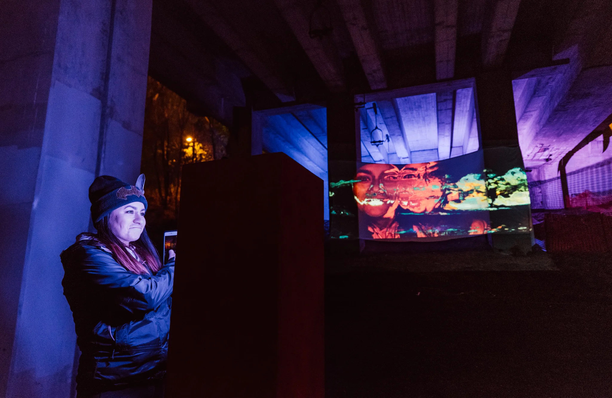 Viewers interacting with SEMBLANCE by Stephanie Kuse, part of Nuit Blanche 2018. Photos by Brandon white (www.northern-lightning.com)