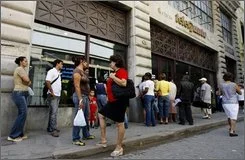 Lining up for Internet (Supplied picture)