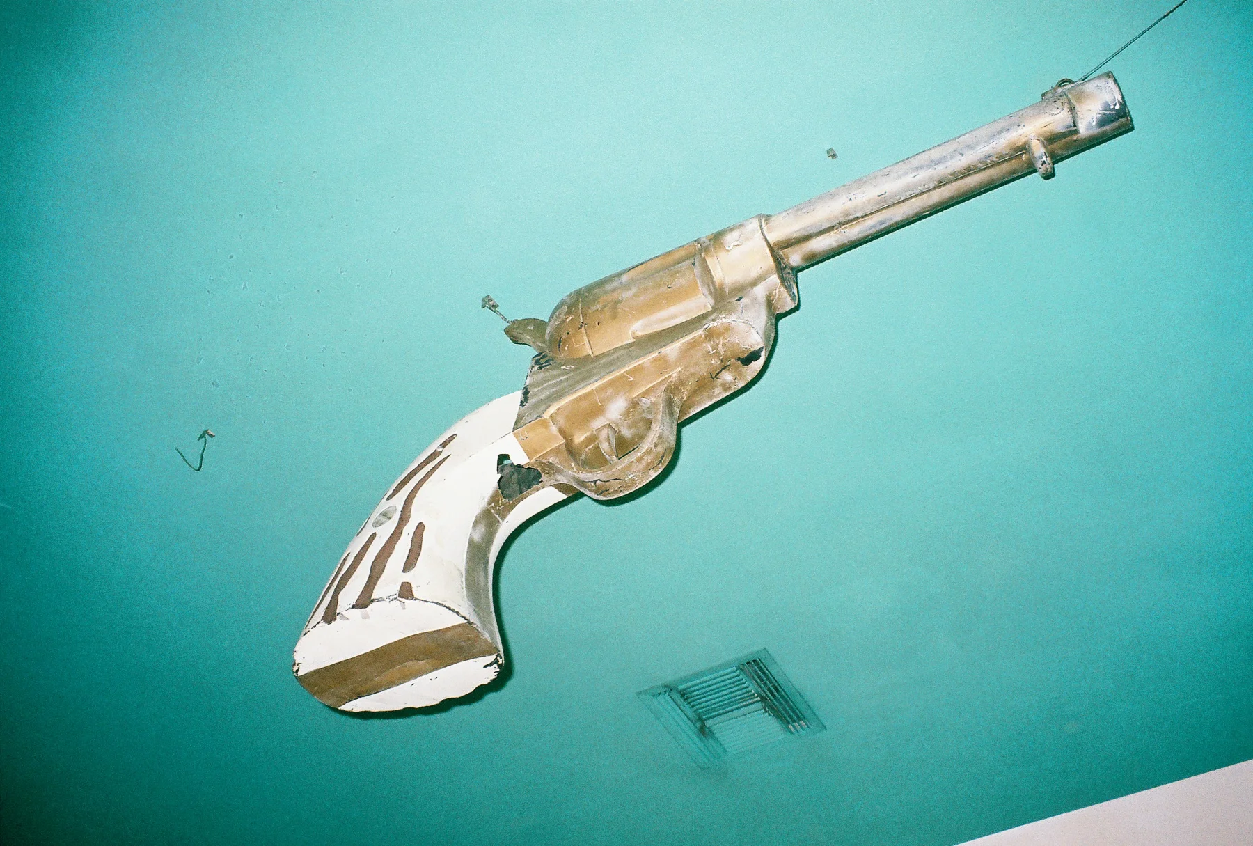 pistol sculpture.jpg