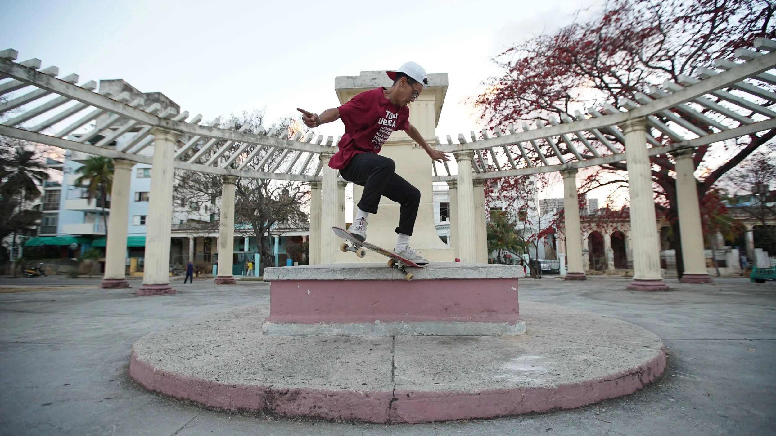 orly_rosales_crooked_grind_havana,cuba_ph_stevenandrewgarcia.JPG