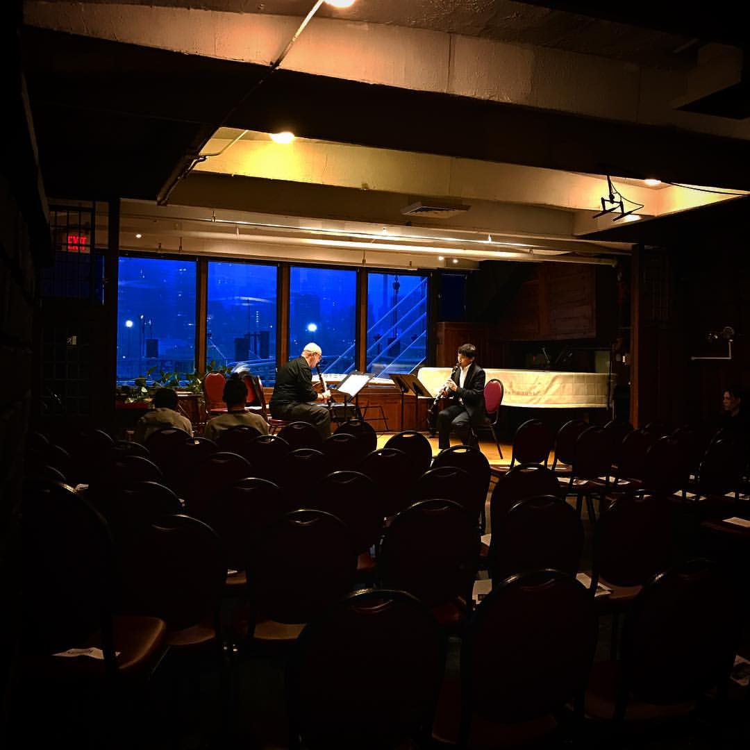 Photo from the sound check at Bargemusic (credit: Junya)