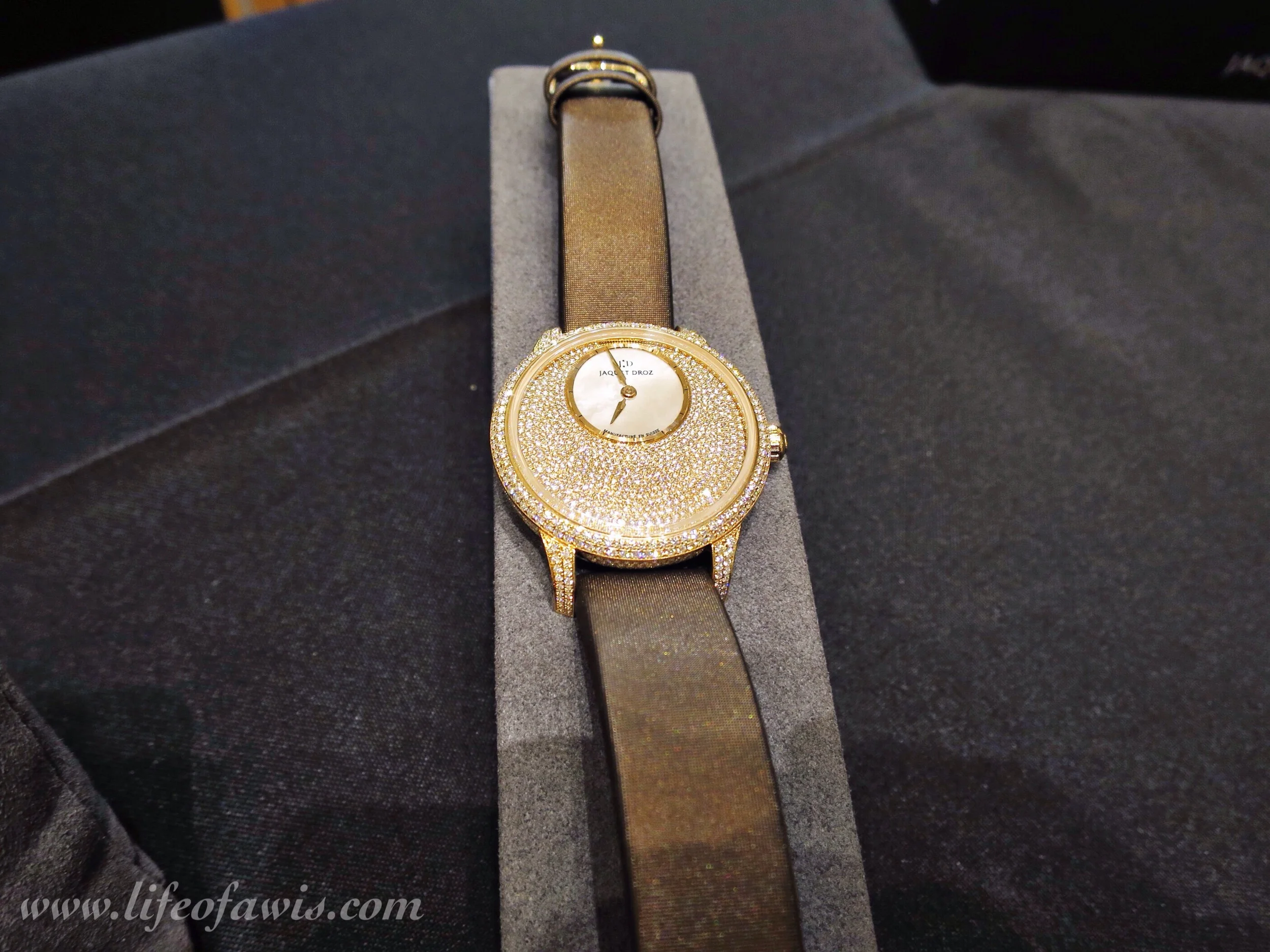 Petite Heure Minute Shiny, with 1272 diamonds.